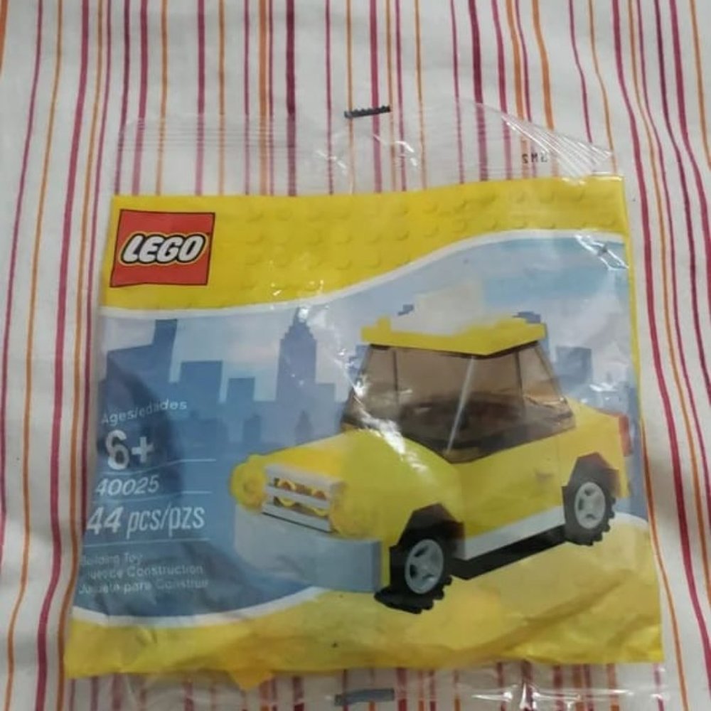 Lego Taxi Cab #40025. NEW Polybag
